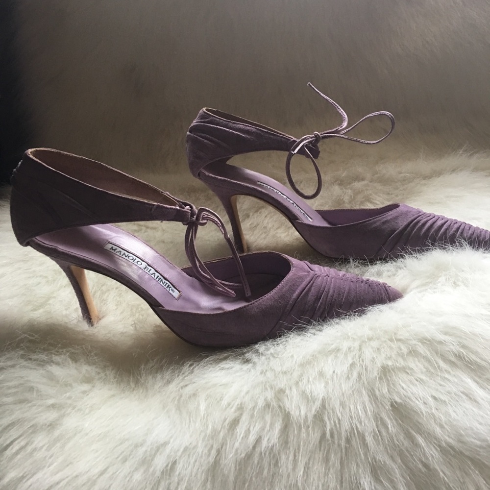 Manolo Blahnik Lavender Suede Heels